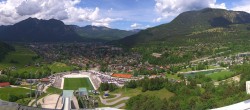 Archiv Foto Webcam Olympiaschanze in Garmisch-Partenkirchen 13:00
