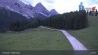 Archived image Webcam Feldernalm in Ehrwald - Zugspitze 20:00