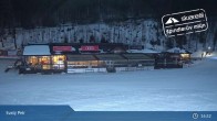 Archiv Foto Webcam Spindlermühle - Piste Turistická und Sessellift Svaty Petr 18:00