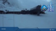 Archived image Webcam Lermoos Grubigstein Ski Resort: Grubig II Gondola 04:00