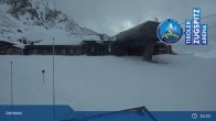 Archived image Webcam Lermoos Grubigstein Ski Resort: Grubig II Gondola 04:00