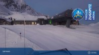 Archived image Webcam Lermoos Grubigstein Ski Resort: Grubig II Gondola 07:00