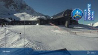 Archived image Webcam Lermoos Grubigstein Ski Resort: Grubig II Gondola 12:00