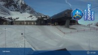 Archived image Webcam Lermoos Grubigstein Ski Resort: Grubig II Gondola 07:00