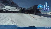 Archived image Webcam Lermoos Grubigstein Ski Resort: Grubig II Gondola 12:00