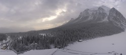 Archiv Foto Webcam Lake Louise: The Fairmont Chateau 09:00