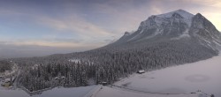 Archived image Webcam Lake Louise: The Fairmont Chateau 15:00