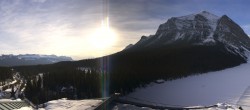 Archiv Foto Webcam Lake Louise: The Fairmont Chateau 09:00