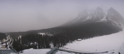 Archived image Webcam Lake Louise: The Fairmont Chateau 09:00