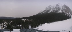 Archiv Foto Webcam Lake Louise: The Fairmont Chateau 07:00