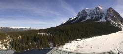 Archived image Webcam Lake Louise: The Fairmont Chateau 16:00