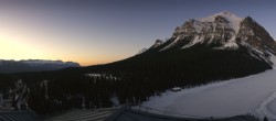 Archived image Webcam Lake Louise: The Fairmont Chateau 23:00