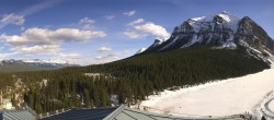 Archived image Webcam Lake Louise: The Fairmont Chateau 16:00