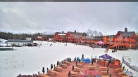 Archived image Webcam Lake Louise - Kokanee Kabin 08:00