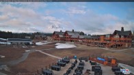 Archived image Webcam Lake Louise - Kokanee Kabin 06:00