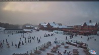 Archived image Webcam Lake Louise - Kokanee Kabin 09:00