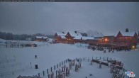 Archived image Webcam Lake Louise - Kokanee Kabin 07:00