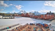 Archived image Webcam Lake Louise - Kokanee Kabin 16:00
