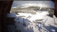 Archived image Webcam Base Area Lake Louise 13:00