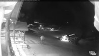 Archived image Webcam Base Area Lake Louise 02:00