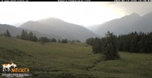 Archiv Foto Webcam Lienz: Blick auf die Meckisalm bei Zettersfeld 17:00