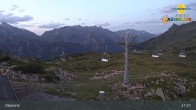 Archiv Foto Webcam Bergstation Sessellift Riedkopf (Klösterle) 02:00