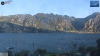 Archived image Webcam Lago di Garda - Malcesine 06:00