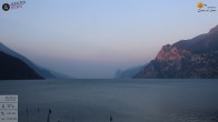 Archiv Foto Webcam Torbole 05:00