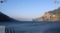 Archiv Foto Webcam Torbole 05:00
