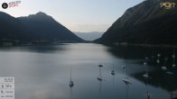 Archiv Foto Webcam Pertisau: Blick vom Hotel Post auf den Achensee 05:00
