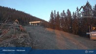 Archived image Webcam Panoramabahn Mönchkirchen - Top Station 06:00