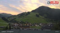 Archiv Foto Webcam Hinterglemm: Ort und Talstation Seilbahn 20:00