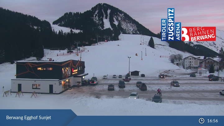 Webcam Berwang: Egghof Sunjet • Tiroler Zugspitz Arena • Panorama