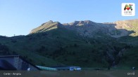 Archived image Webcam Cerler Ski Resort - Base Station 06:00