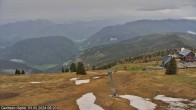 Archiv Foto Webcam Gerlitzen Gipfel: Blick Alpengasthof 07:00