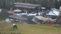 Archived image Webcam Kid's snowpark, skiresort Gerlitzen 15:00