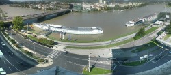 Archiv Foto Webcam Linz: Blick auf Donau und Nibelungenbrücke 11:00