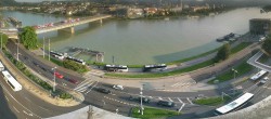 Archiv Foto Webcam Linz: Blick auf Donau und Nibelungenbrücke 06:00