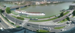Archiv Foto Webcam Linz: Blick auf Donau und Nibelungenbrücke 09:00