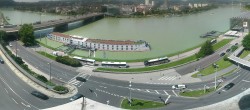 Archived image Webcam Generali building in Linz 13:00