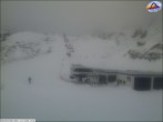 Archived image Webcam Sulden: Base station Madritschbahn chair lift 09:00