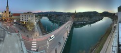 Archiv Foto Webcam Panoramablick Villach 17:00