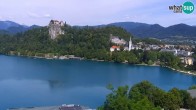 Archiv Foto Webcam Bled: Blick auf See und Burg 09:00