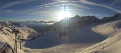 Archived image Webcam Schwarze Schneid Gondola Rettenbach Glacier 06:00