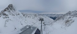 Archiv Foto Webcam Sölden Rettenbachgletscher: Weltcupstrecke an der Schwarze Schneid Bahn 09:00