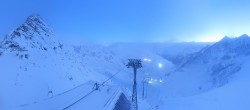 Archiv Foto Webcam Sölden Rettenbachgletscher: Weltcupstrecke an der Schwarze Schneid Bahn 05:00