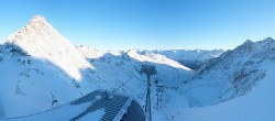 Archiv Foto Webcam Sölden Rettenbachgletscher: Weltcupstrecke an der Schwarze Schneid Bahn 07:00