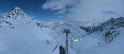 Archived image Webcam Schwarze Schneid Gondola Rettenbach Glacier 03:00