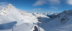 Archived image Webcam Schwarze Schneid Gondola Rettenbach Glacier 09:00