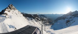 Archived image Webcam Schwarze Schneid Gondola Rettenbach Glacier 06:00